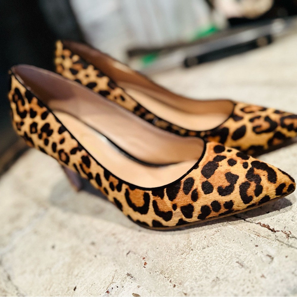 Jessica Simpson size 7 leopard, cheetah print boots